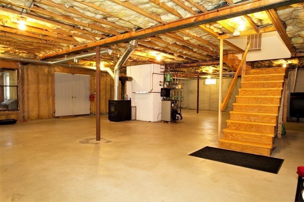 22 Edgemere Road North Reading, MA 01864 - Photo 29 of 42 a view of a indoor garage