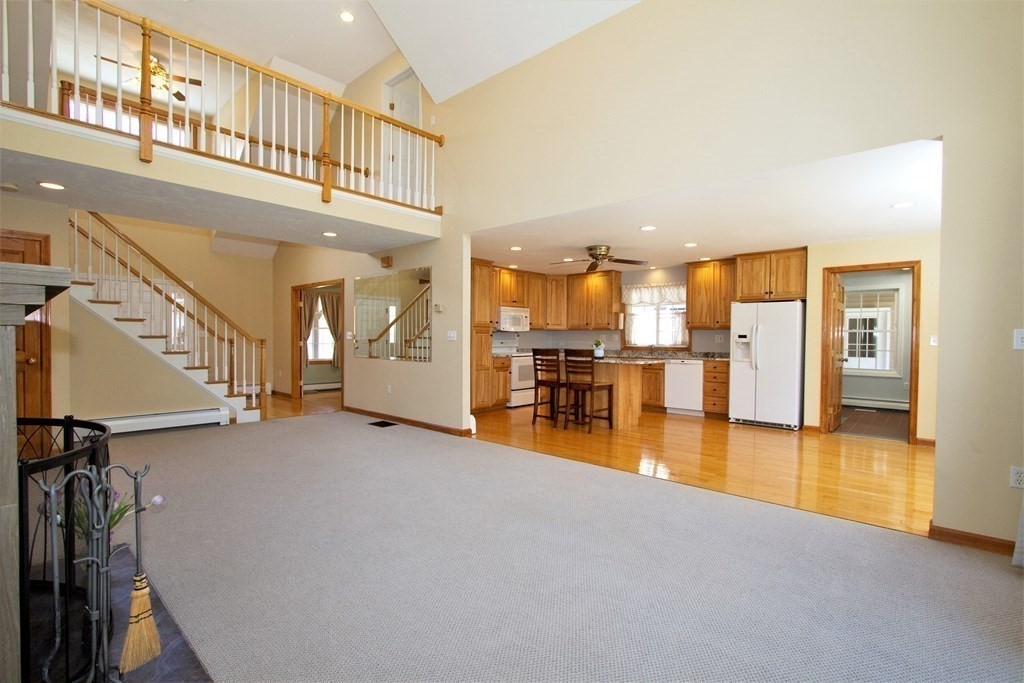 22 Edgemere Road North Reading, MA 01864 - Photo 7 of 42 a view of an entryway with a livingroom