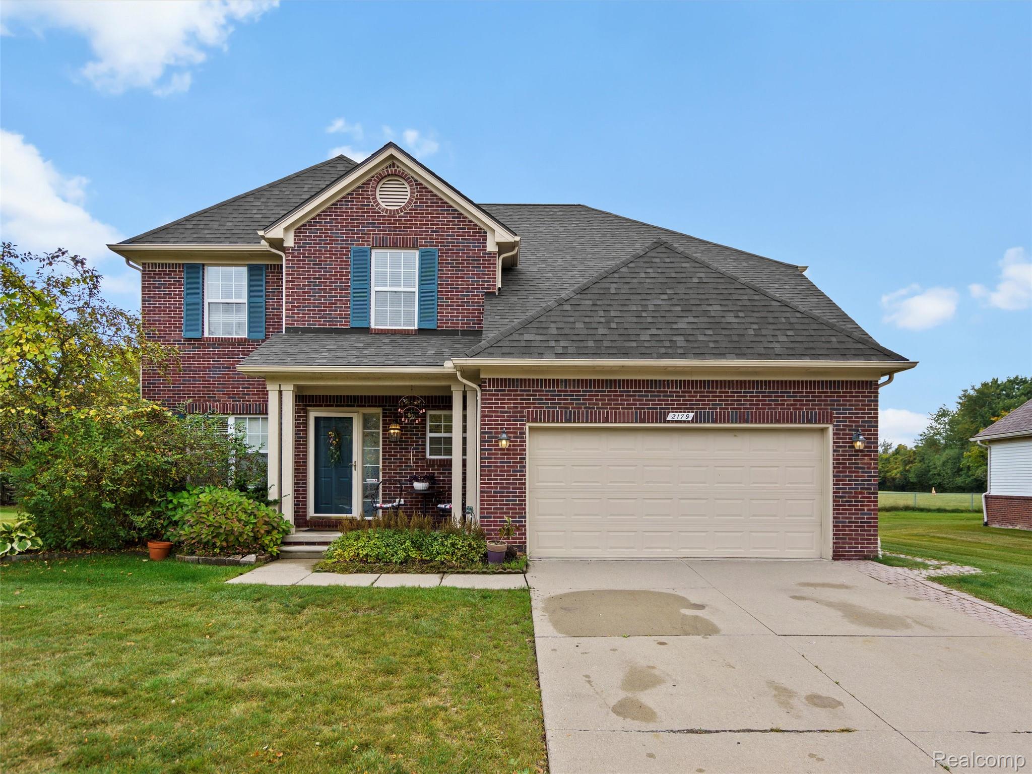 2179 Lagoon Drive Rochester, MI 48309 - Photo 1 of 41