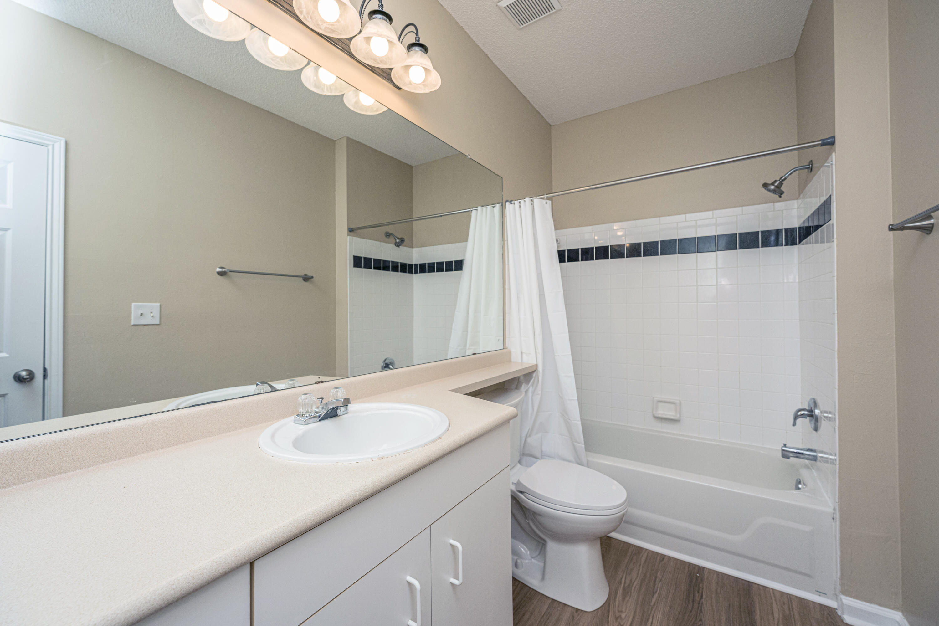 2127 Chatelain Way Mount Pleasant, SC 29464 - Photo 17 of 42 2127ChatelianWay021