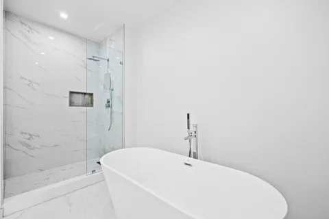 $2,850,000 | 220 Lake Shore Drive, Unit 1608, Lake Park, FL 33403