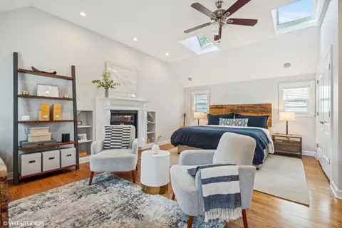 $850,000 | 2760 West St Mary Street, Chicago, IL 60647