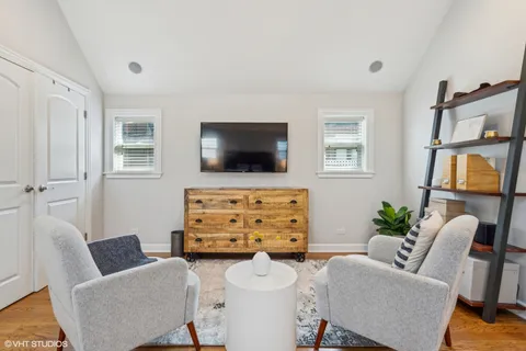 $850,000 | 2760 West St Mary Street, Chicago, IL 60647