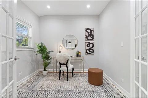 $850,000 | 2760 West St Mary Street, Chicago, IL 60647