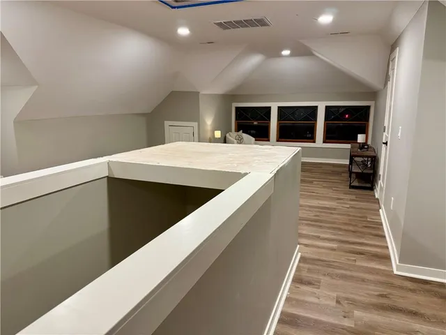 $2,000 | 3704 Baltimore Avenue, Unit 3, Kansas City, MO 64111