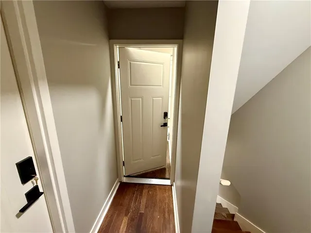 $2,000 | 3704 Baltimore Avenue, Unit 3, Kansas City, MO 64111