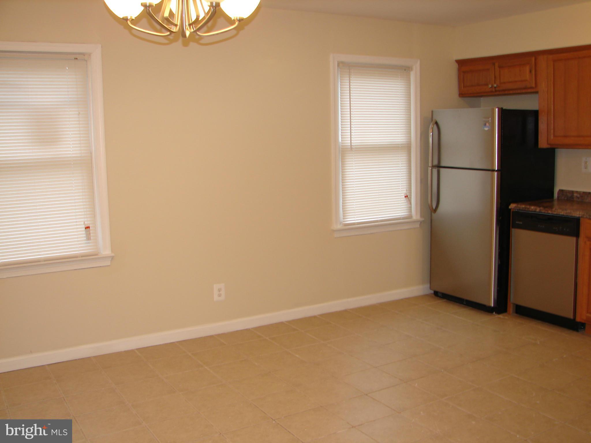 9432 Taney Road Manassas, VA 20110 - Photo 7 of 26 Kitchen