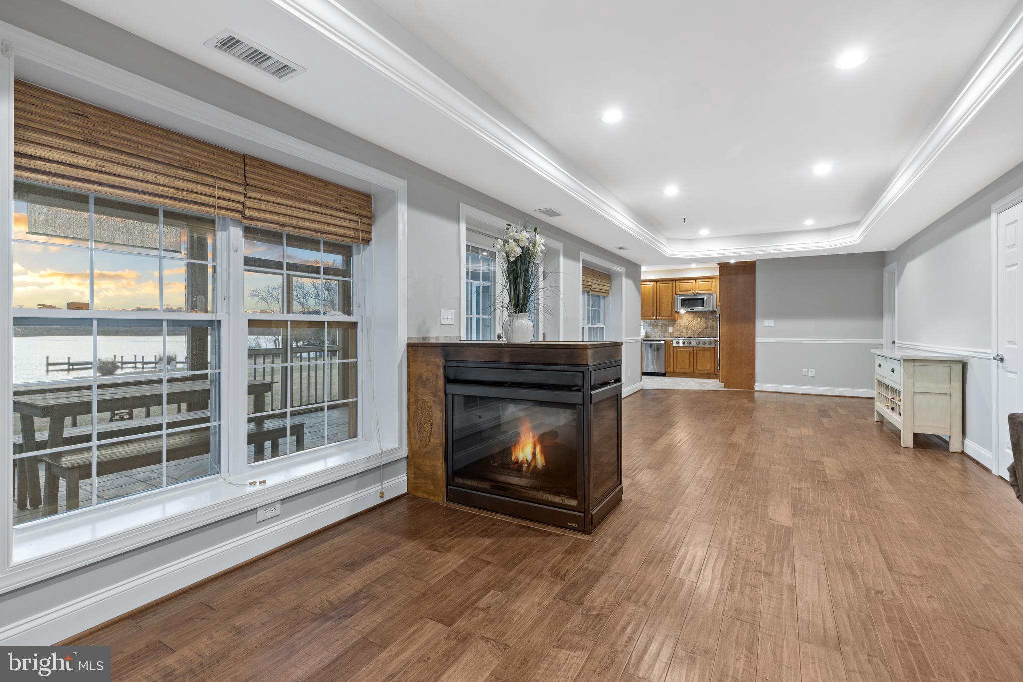 7800 Burgess Road Pasadena, MD 21122 - Photo 40 of 77 Efficient Gas fireplace