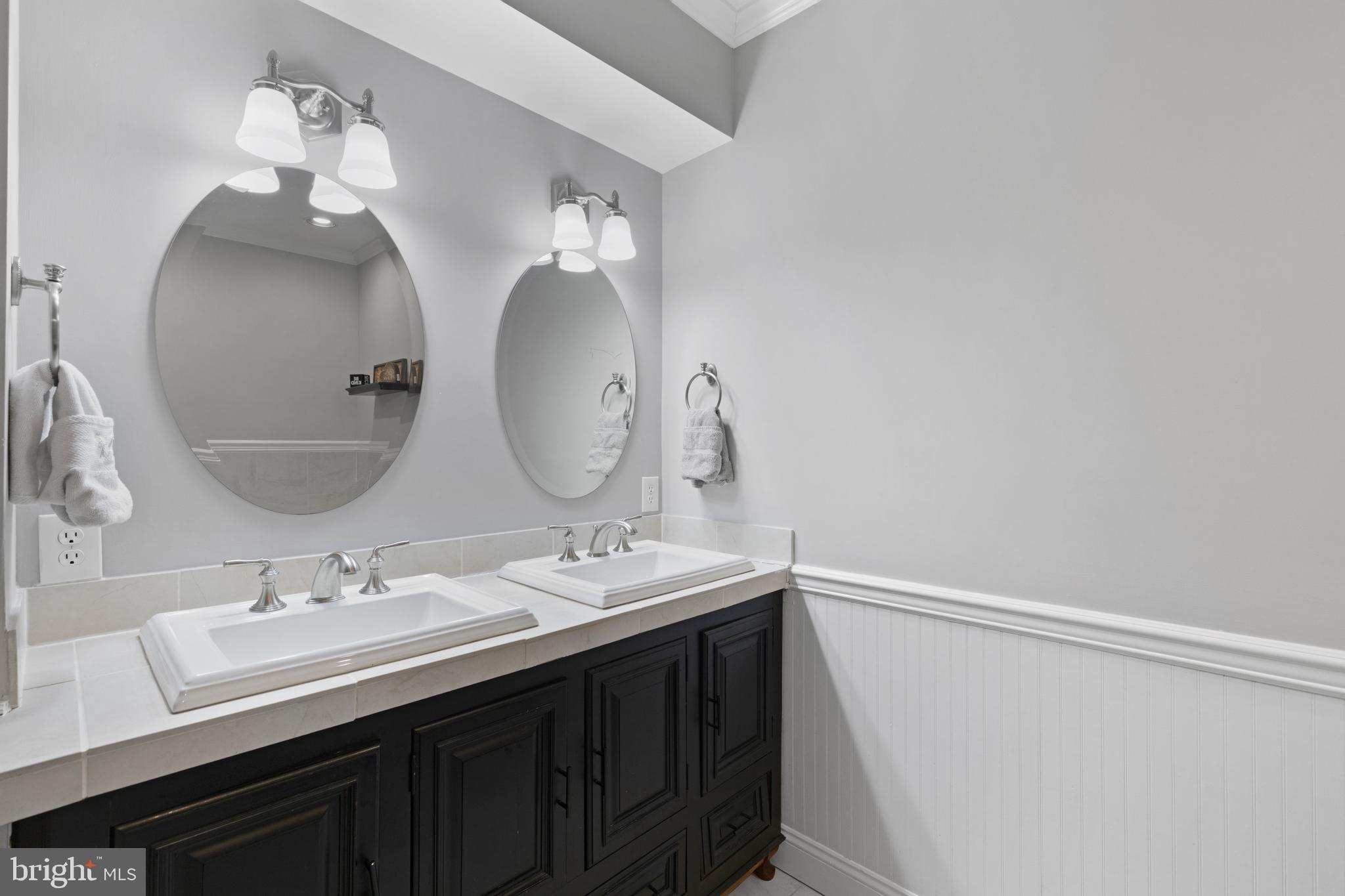 7800 Burgess Road Pasadena, MD 21122 - Photo 52 of 77 lower level private full bath