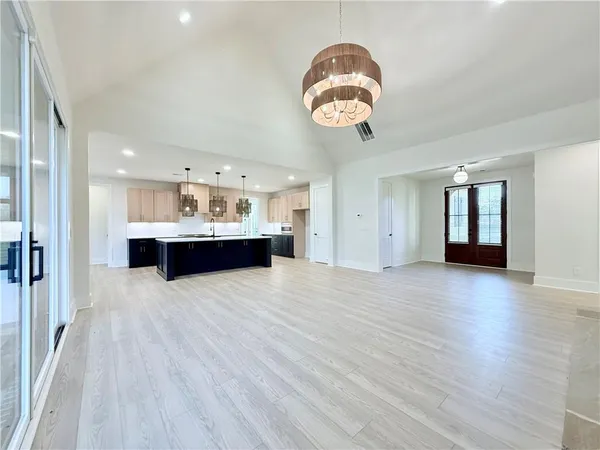 $869,900 | 122 Palisade Drive, Rydal, GA 30171