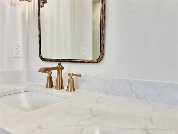 $869,900 | 122 Palisade Drive, Rydal, GA 30171