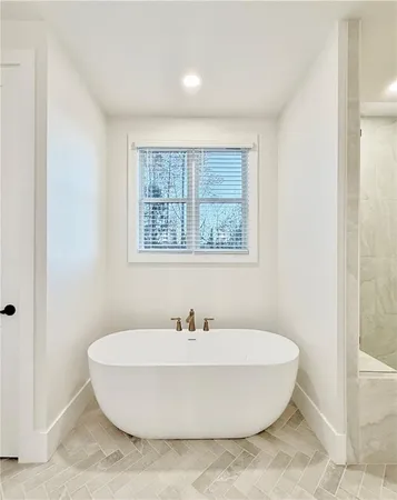 $869,900 | 122 Palisade Drive, Rydal, GA 30171