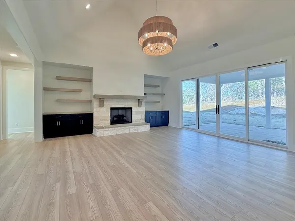 $869,900 | 122 Palisade Drive, Rydal, GA 30171