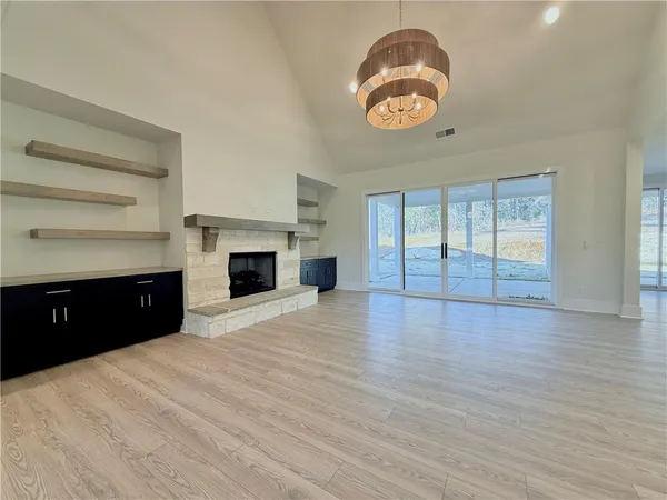 $869,900 | 122 Palisade Drive, Rydal, GA 30171