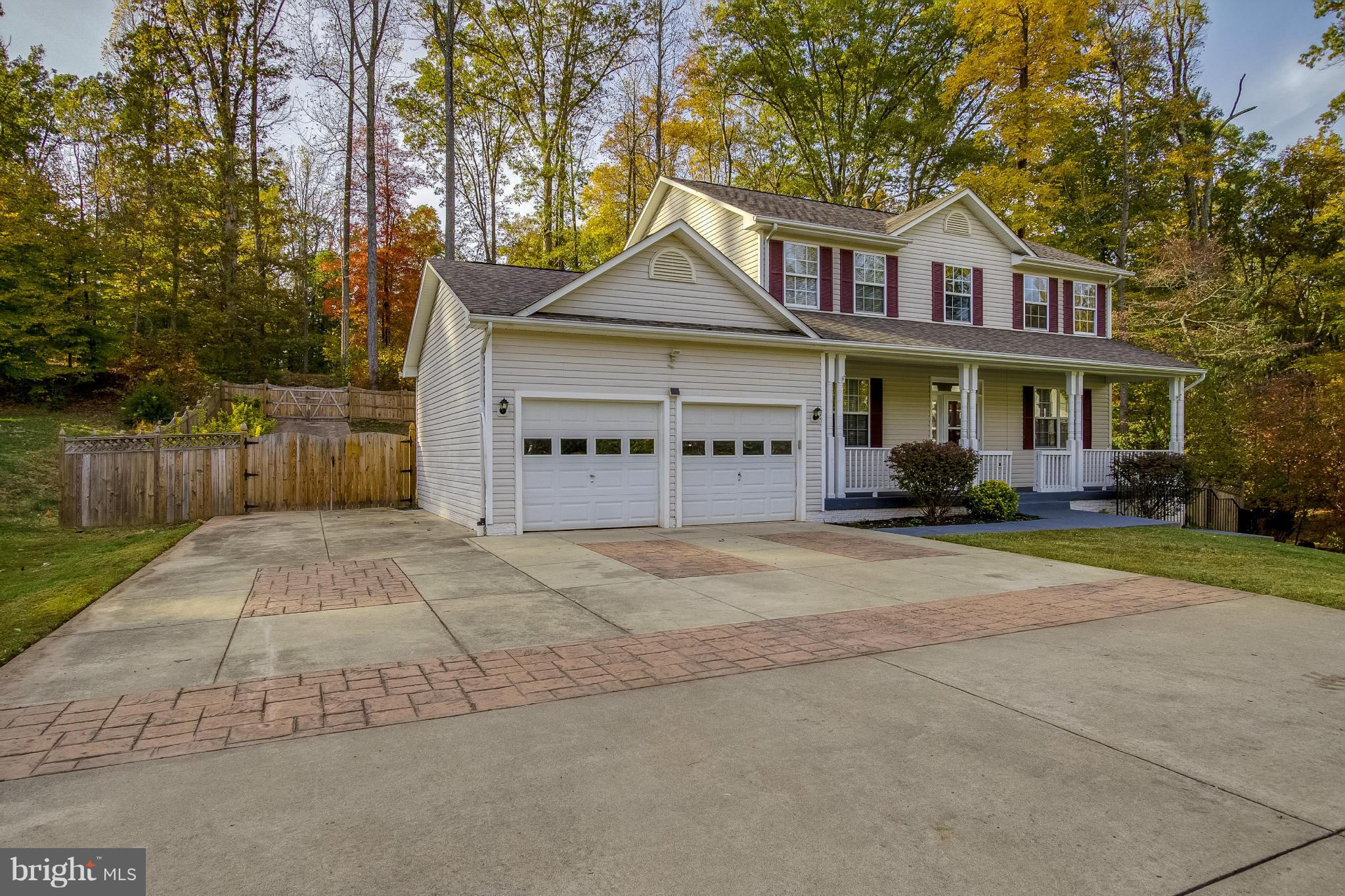 11706 Smithfield Road Manassas, VA 20112 - Photo 24 of 25 Custom Concrete Driveway!!