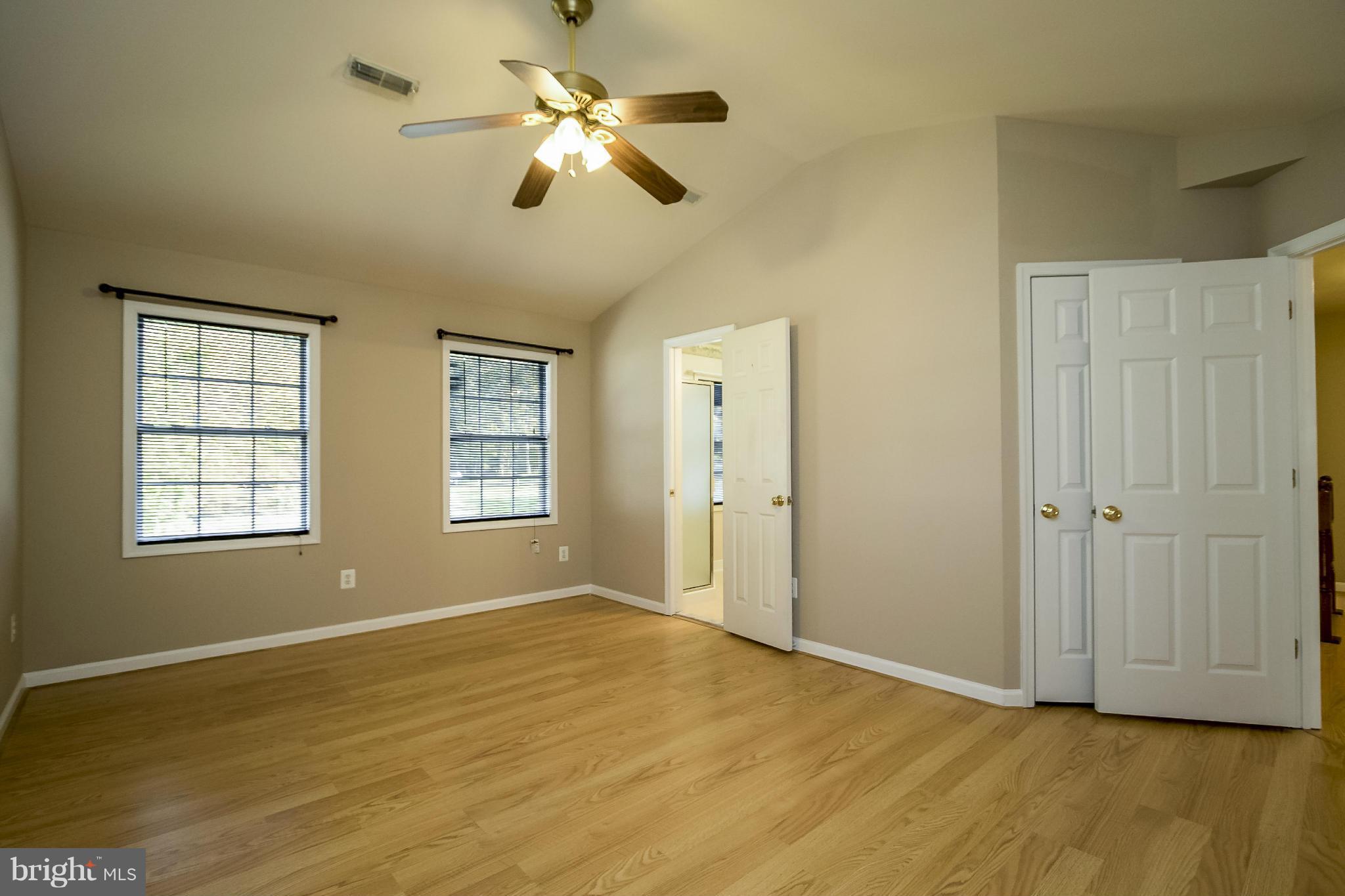 11706 Smithfield Road Manassas, VA 20112 - Photo 10 of 25 Master Ensuite w/Walk-in Closet!