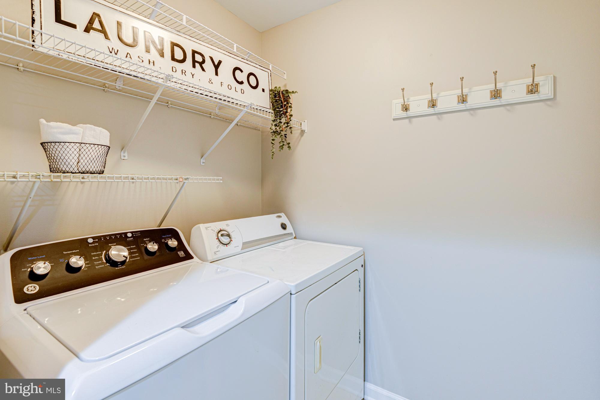 164 Springfield Circle Middletown, DE 19709 - Photo 27 of 49 a utility room with dryer and washer