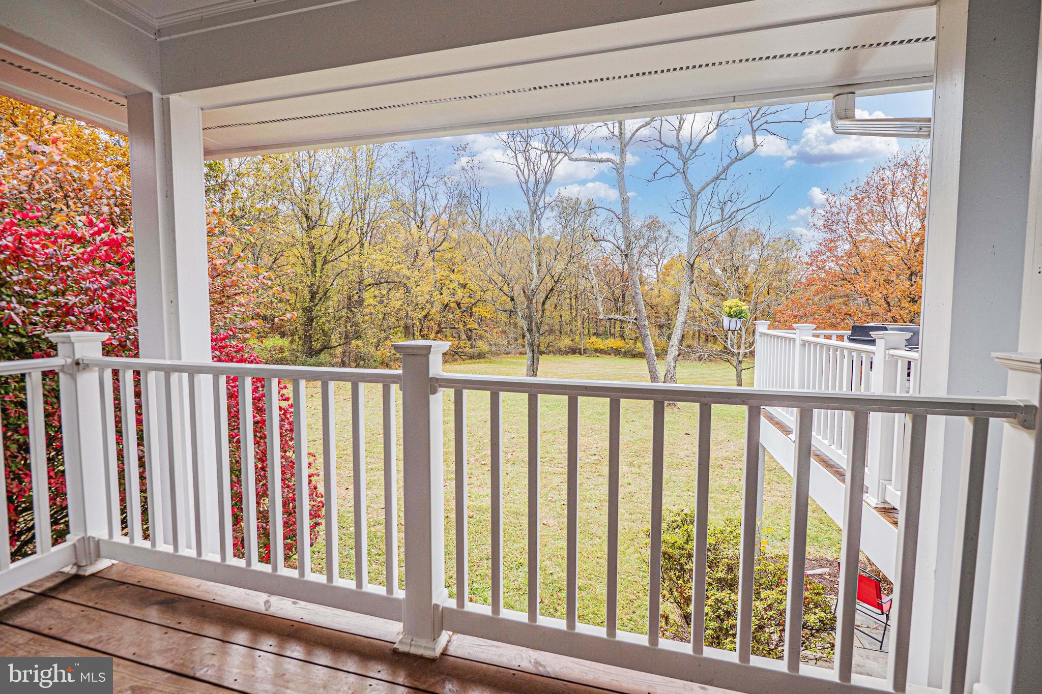 10100 Watkins Road Gaithersburg, MD 20882 - Photo 39 of 113 a view of a large window