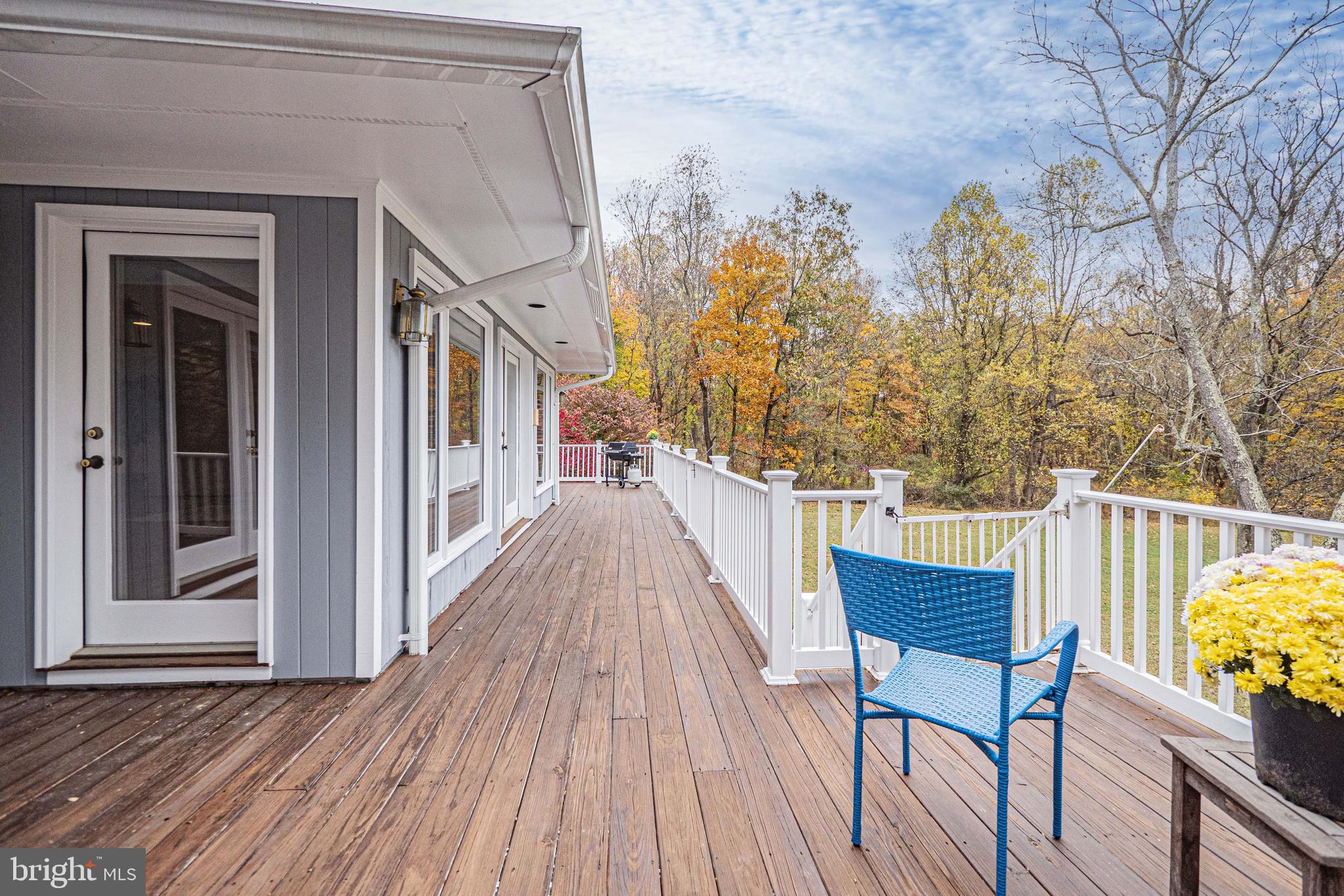 10100 Watkins Road Gaithersburg, MD 20882 - Photo 59 of 113 Exterior Main Level - Large Deck