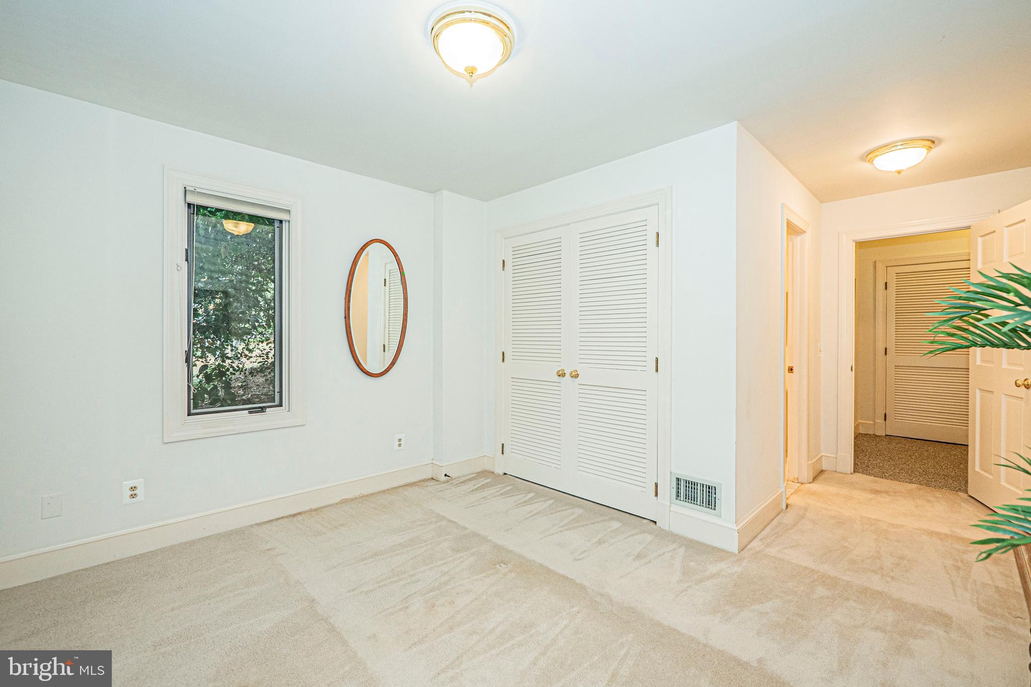 10100 Watkins Road Gaithersburg, MD 20882 - Photo 73 of 113 Lower Level - Bedroom #3 w/ En Suite
