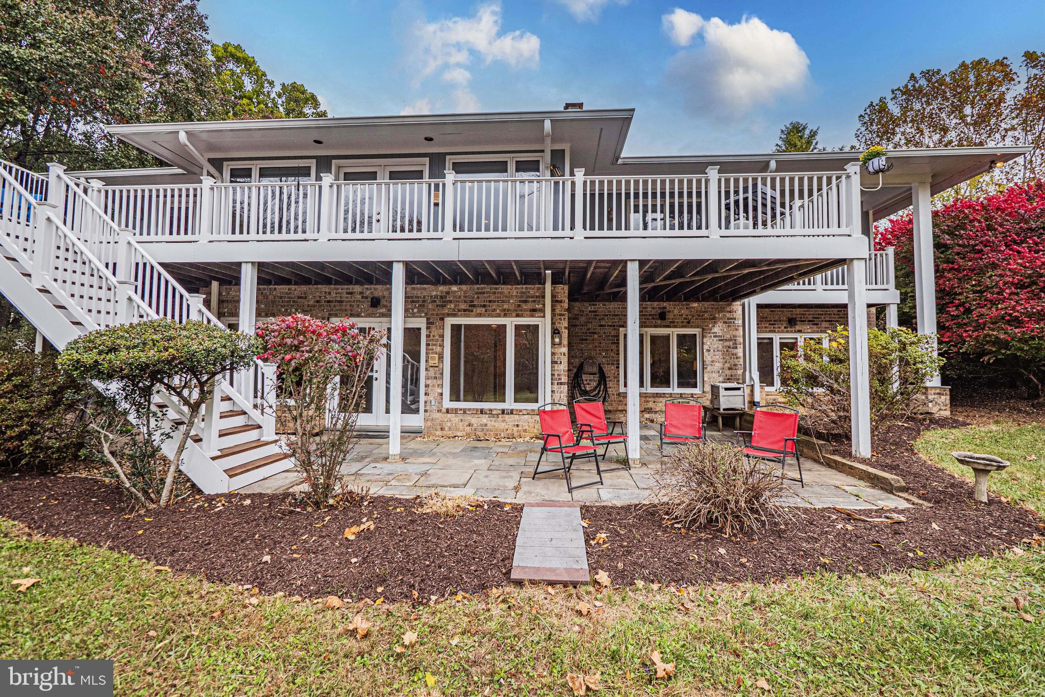 10100 Watkins Road Gaithersburg, MD 20882 - Photo 85 of 113 Exterior - Rear Patio