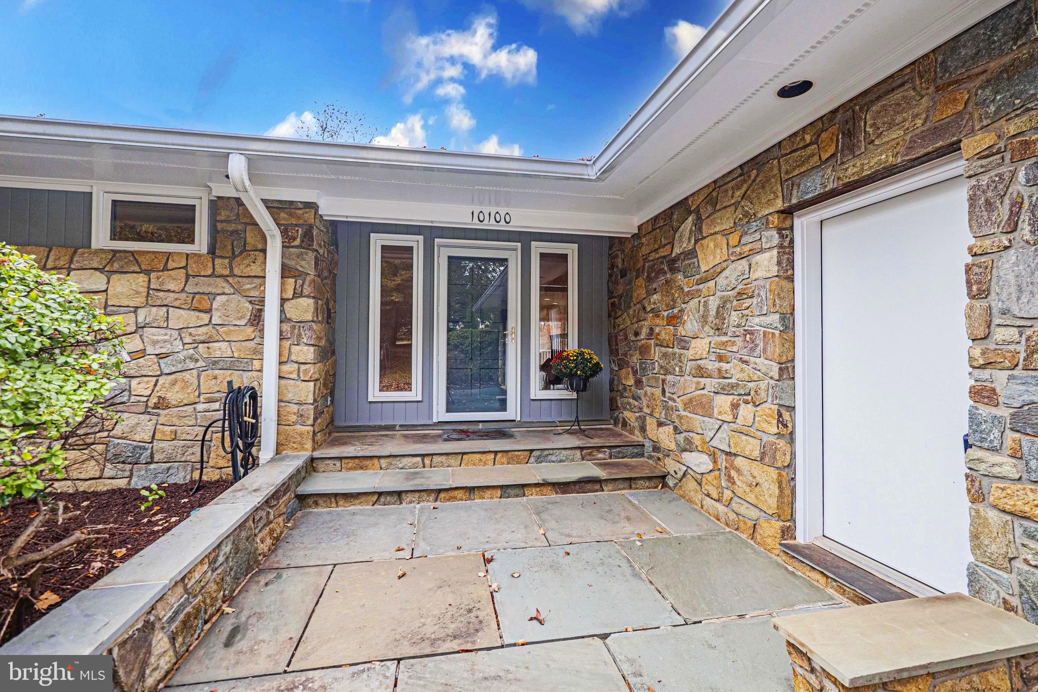 10100 Watkins Road Gaithersburg, MD 20882 - Photo 9 of 113 Exterior - Front Entrance