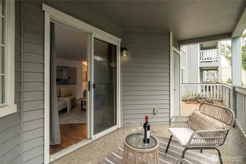 $385,000 | 17124 44th Avenue West, Unit A101, Lynnwood, WA 98037