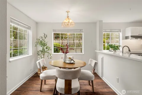 $385,000 | 17124 44th Avenue West, Unit A101, Lynnwood, WA 98037