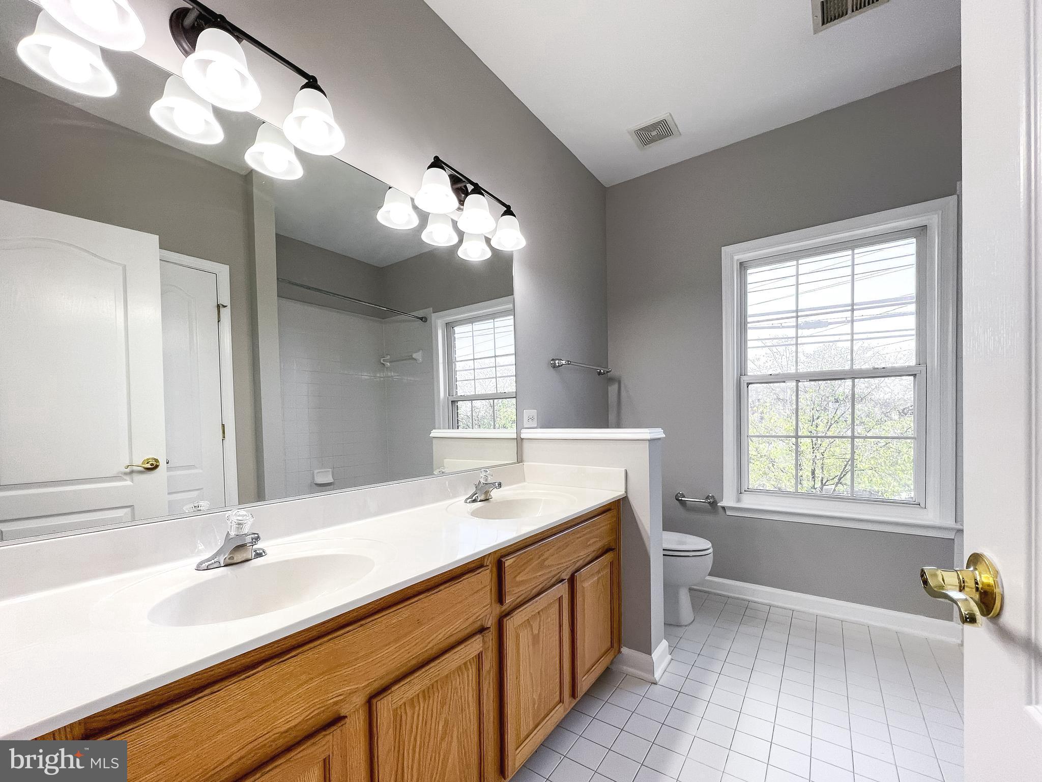 23211 Frederick Road Clarksburg, MD 20871 - Photo 41 of 50 2nd Bath