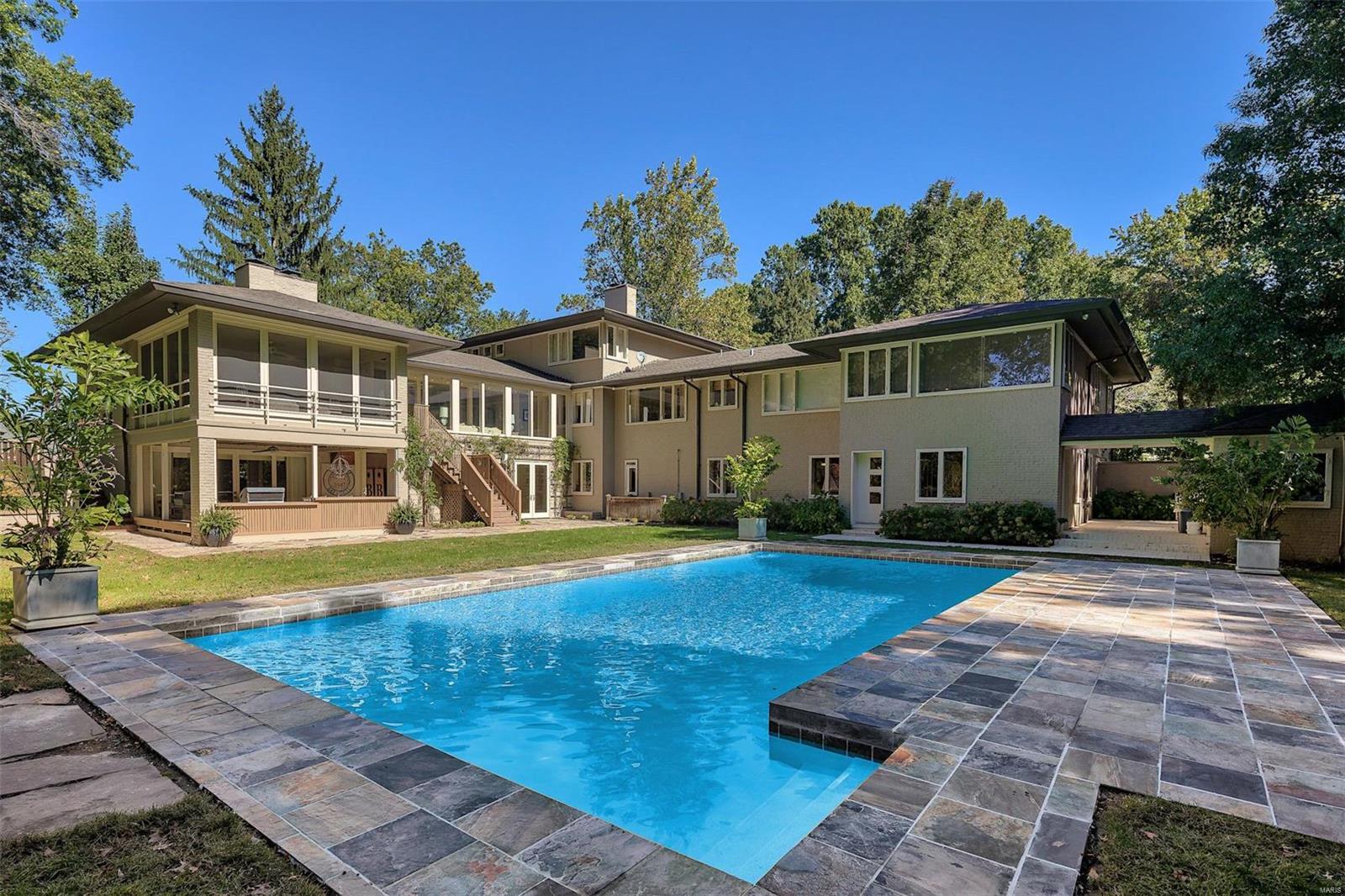 2120 Warson Road St. Louis, MO 63124 - Photo 2 of 50 Gallery Image 2