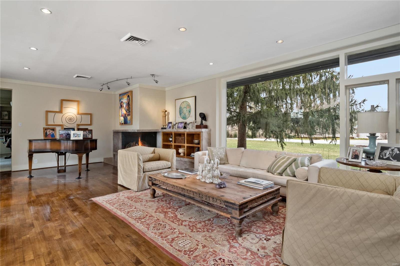 2120 Warson Road St. Louis, MO 63124 - Photo 14 of 50 Gallery Image 14