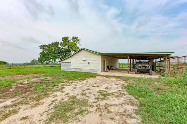$1,050,000 | 7800 County Road 210, Bertram, TX 78605