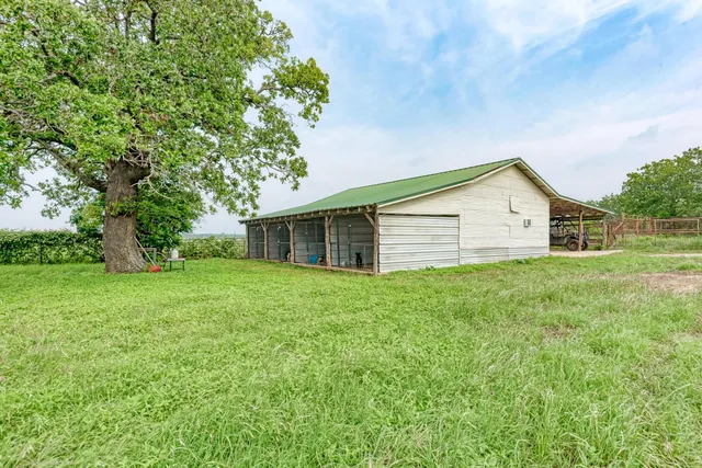 $1,050,000 | 7800 County Road 210, Bertram, TX 78605
