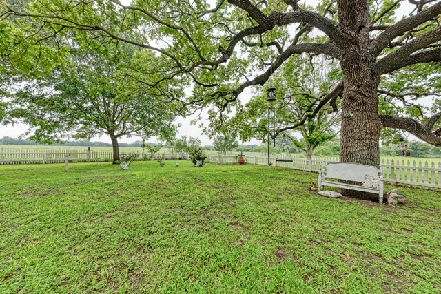 $1,050,000 | 7800 County Road 210, Bertram, TX 78605