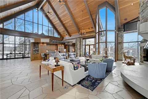 $4,500,000 | 16900 South Highland Ridge Drive, Loch Lloyd, MO 64012