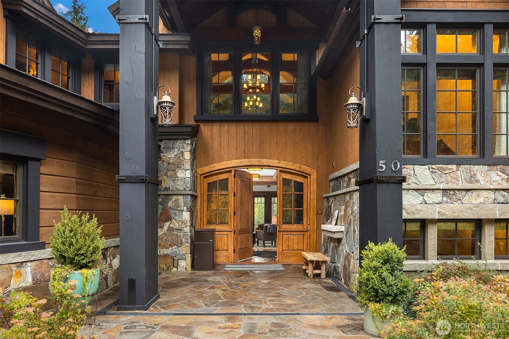 50 Scatter Creek Loop Cle Elum, WA 98922 - Photo 2 of 39 a front view of a brick building
