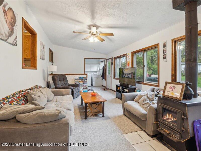 2117 South Waverly Road Eaton Rapids, MI 48827 - Photo 8 of 37 08-2117-S-Waverly-Rd-WindowStill-06