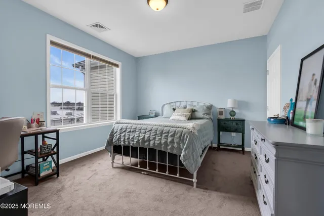 $489,000 | 136 Mill Pond Way, Unit 22, Eatontown, NJ 07724