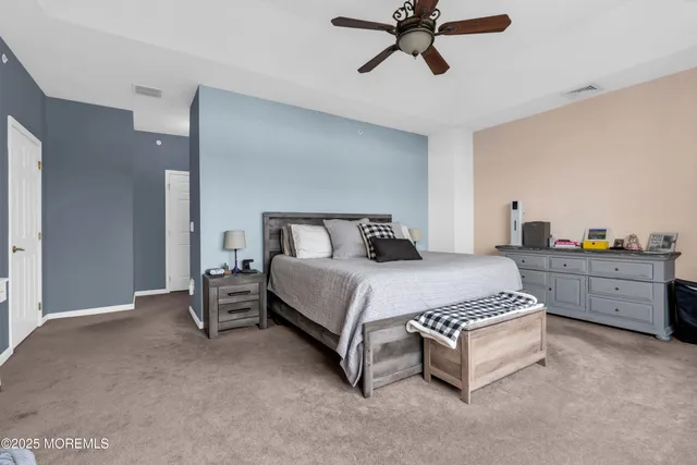 $489,000 | 136 Mill Pond Way, Unit 22, Eatontown, NJ 07724