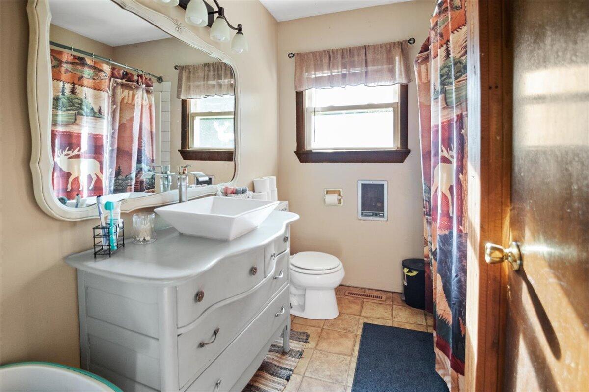 7120 Cedar Lake Road Northeast Edmore, MI 48829 - Photo 23 of 26 23-IMG_7643