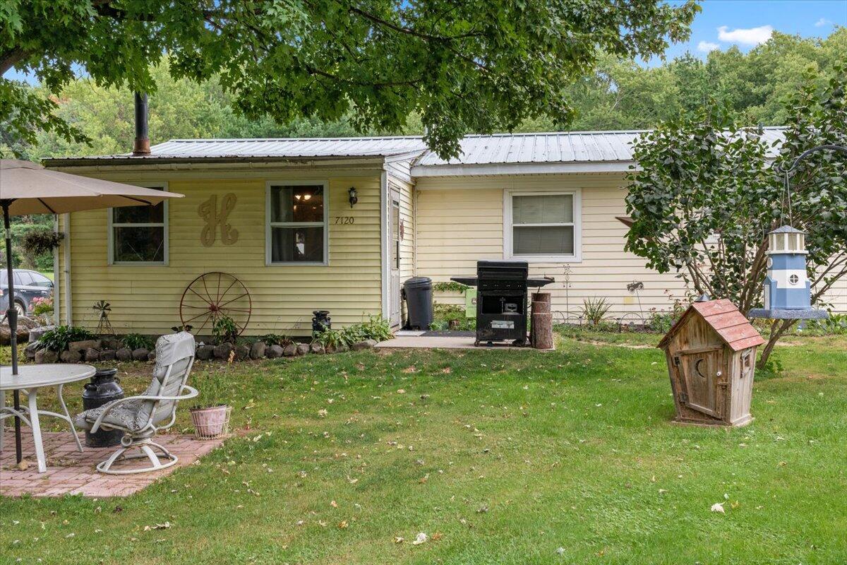 7120 Cedar Lake Road Northeast Edmore, MI 48829 - Photo 3 of 26 03-IMG_7486