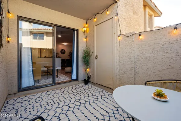 $2,500 | 533 West Guadalupe Road, Unit 1063, Mesa, AZ 85210