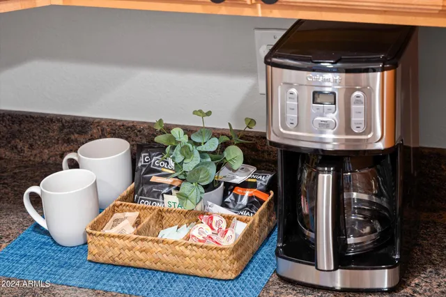 $2,500 | 533 West Guadalupe Road, Unit 1063, Mesa, AZ 85210