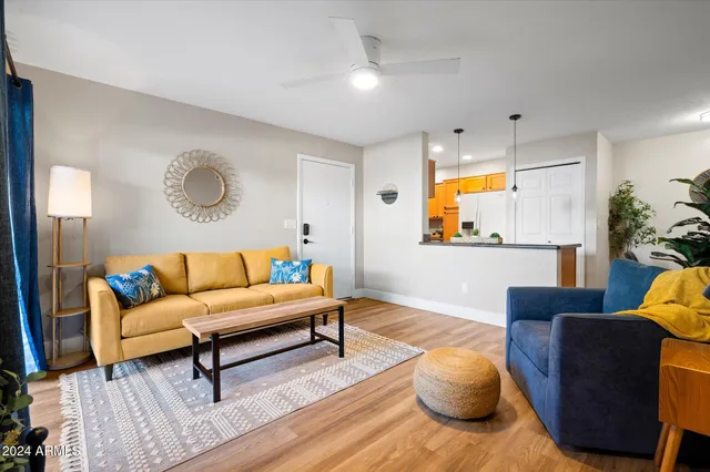 $2,500 | 533 West Guadalupe Road, Unit 1063, Mesa, AZ 85210