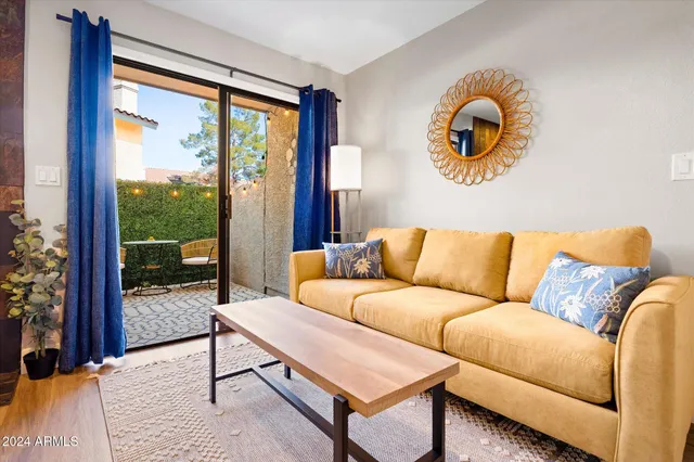 $2,500 | 533 West Guadalupe Road, Unit 1063, Mesa, AZ 85210