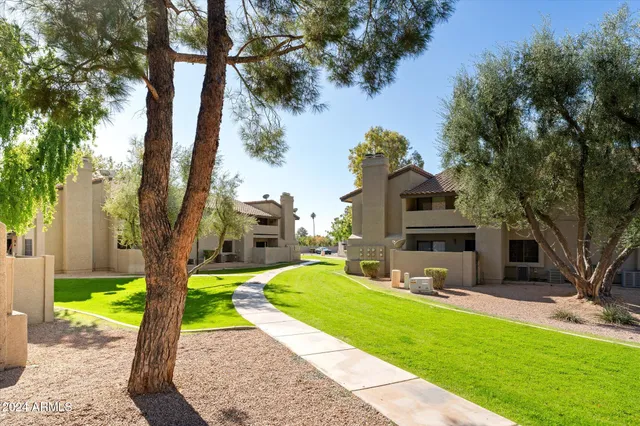 $2,500 | 533 West Guadalupe Road, Unit 1063, Mesa, AZ 85210