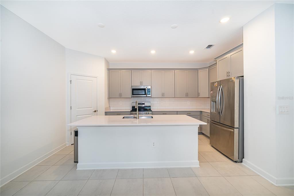 4318 Eastminster Road Davenport, FL 33837 - Photo 11 of 39