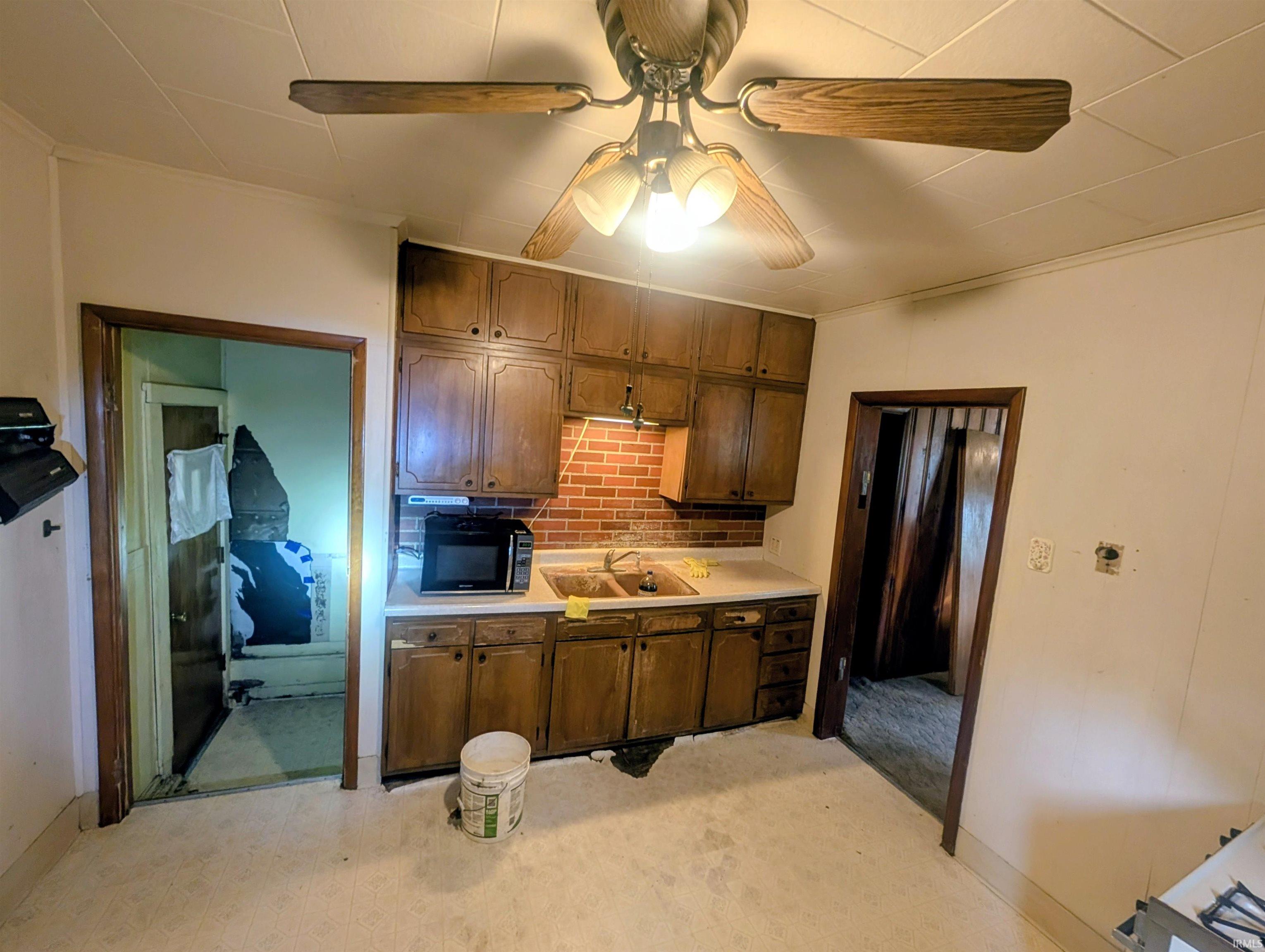 55453 Glenn Road South Bend, IN 46628 - Photo 13 of 28 Gallery Image 13