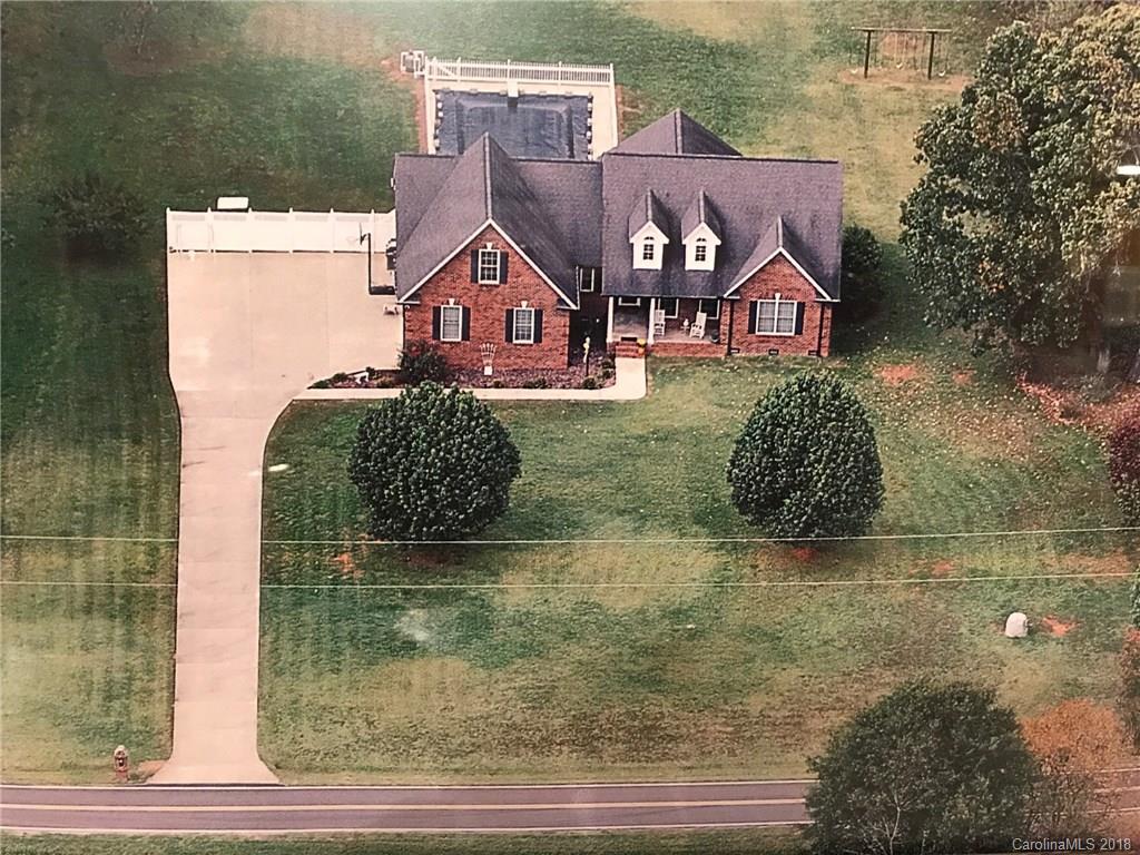 2393 Killian Road Lincolnton, NC 28092 - Photo 1 of 17 Gallery Image 1