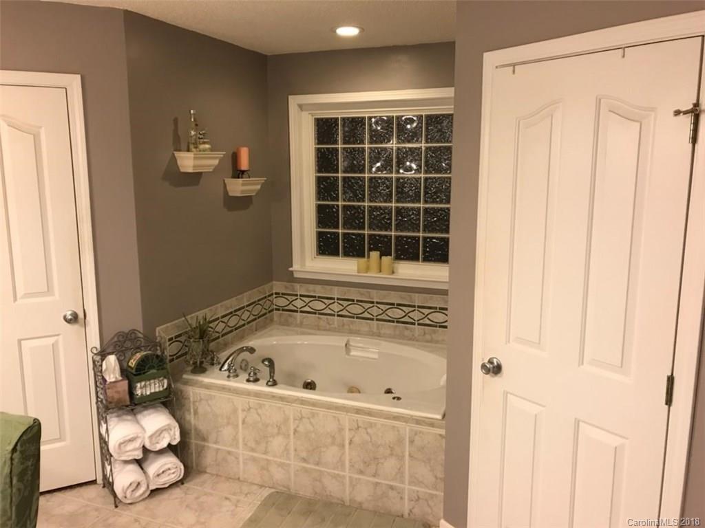 2393 Killian Road Lincolnton, NC 28092 - Photo 11 of 17 Gallery Image 11